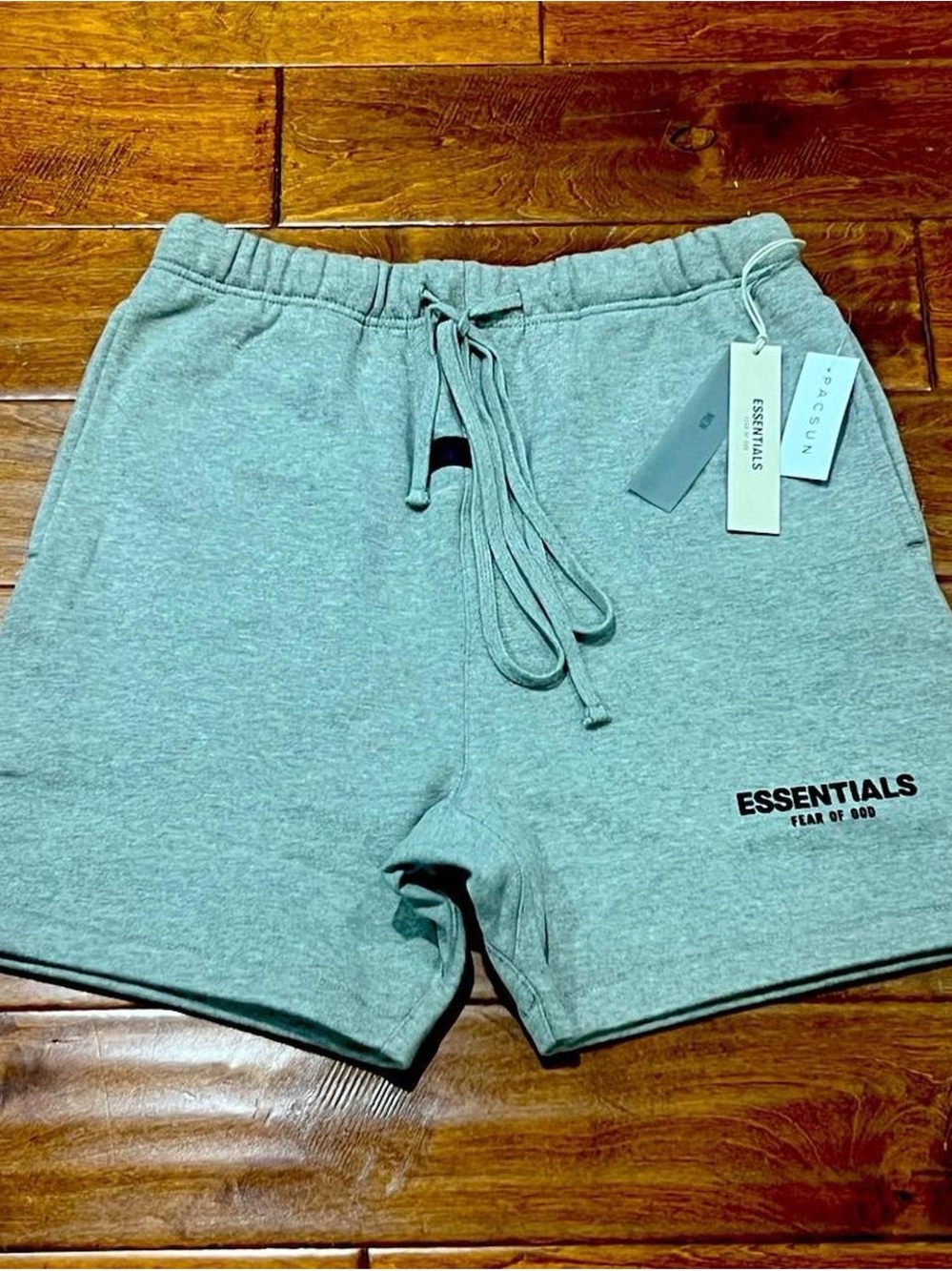Fear of God Essentials Sweat Shorts Dark Oatmeal Size XL Men New With Tags
